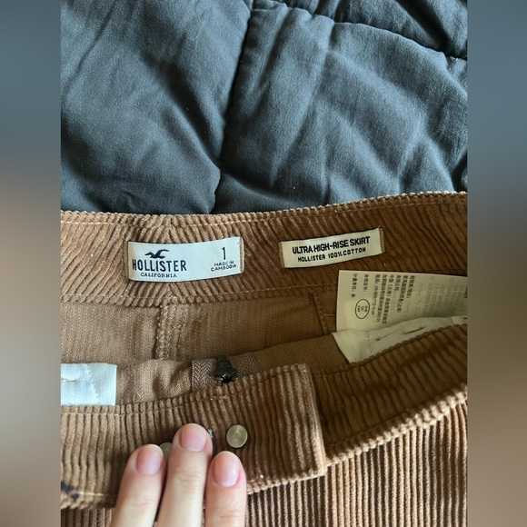 Hollister Skirt - Picture 2 of 4